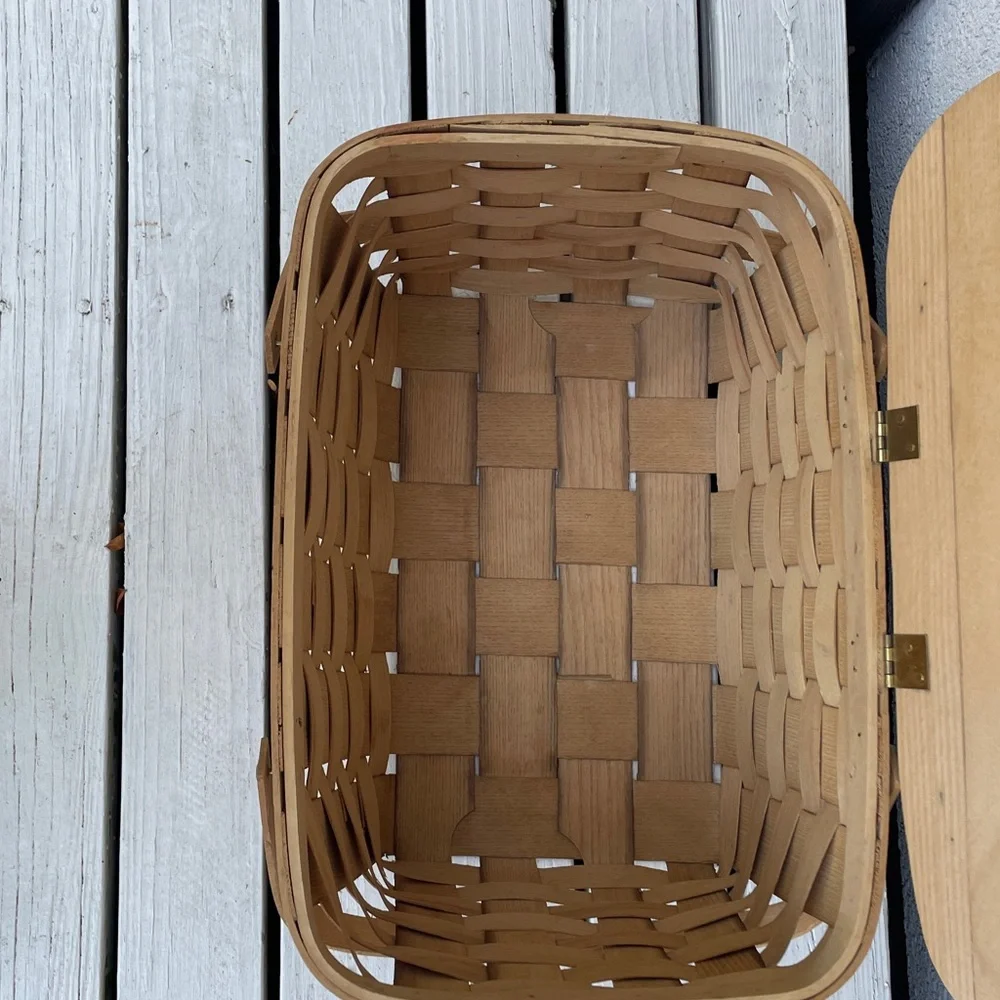 Vintage Basketville Pitney Vermont Picnic Basket